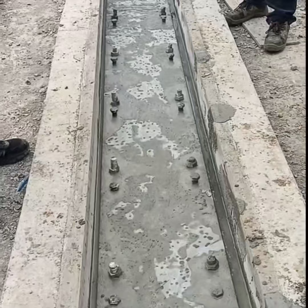 抚远港口码头起重机龙门吊重型机械设备稳固用早强快凝轨道胶泥